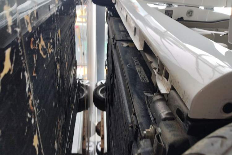 Used Dongfeng Junfeng E11K 2021 60.43 kWh Battery-Swap Version Right Side Sill