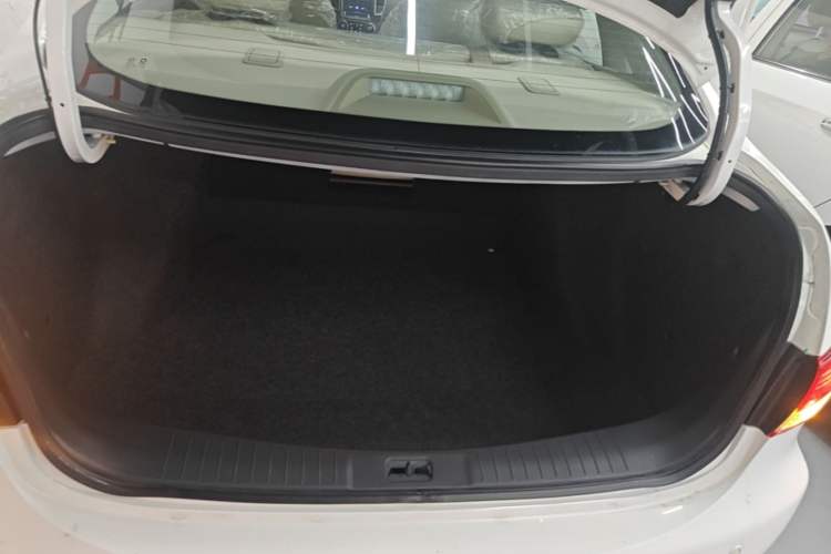Used Dongfeng Junfeng E11K 2021 60.43 kWh Battery-Swap Version Trunk