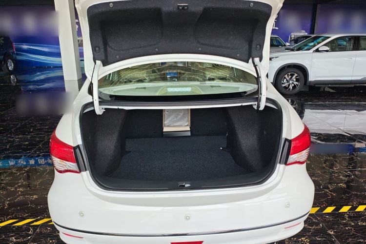 Used Dongfeng Junfeng E11K 2021 60.43 kWh Battery-Swap Version Trunk