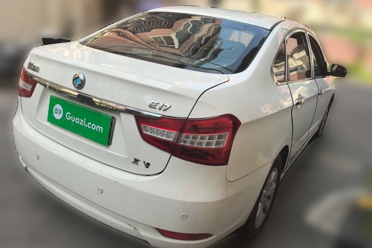 Used Dongfeng Junfeng E17 2018 Standard Model Exterior 5