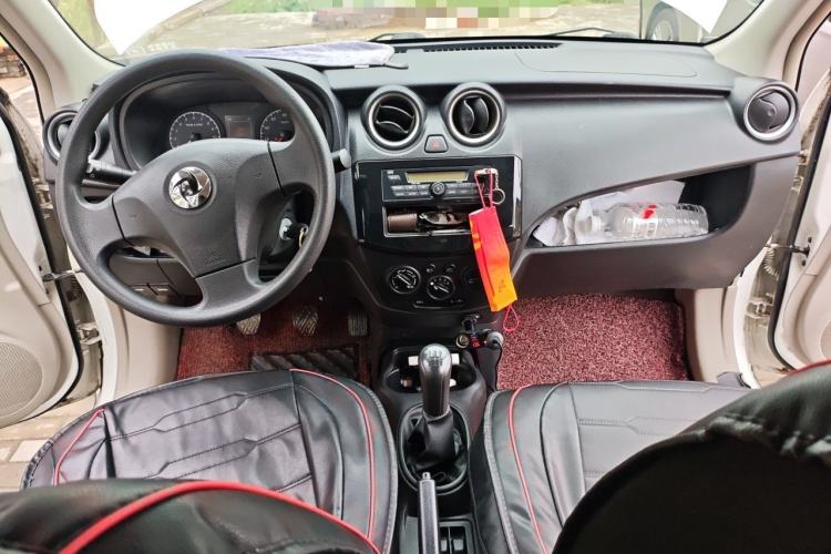 Used Dongfeng Junfeng ER30  Center Console