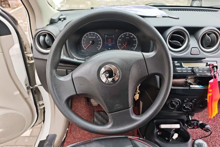 Used Dongfeng Junfeng ER30  Steering Wheel