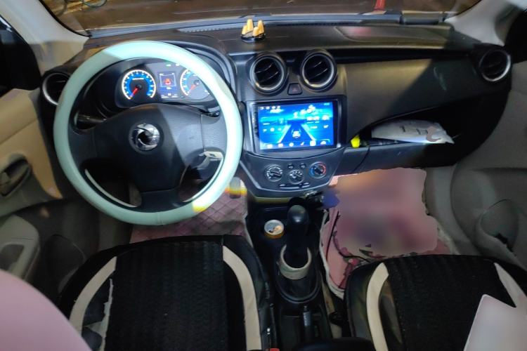 Used Dongfeng Junfeng ER30 2018 Base Model Center Console