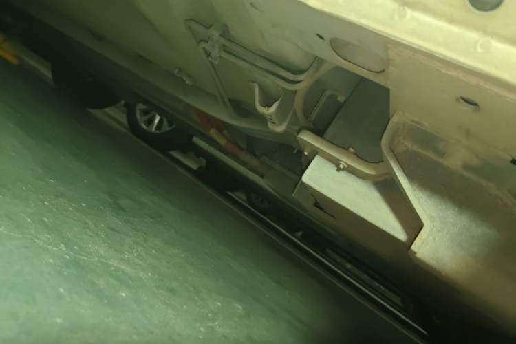 Used Dongfeng Junfeng ER30 2018 Base Model Chassis Rear Left