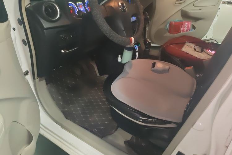 Used Dongfeng Junfeng ER30 2018 Base Model Driver Seat