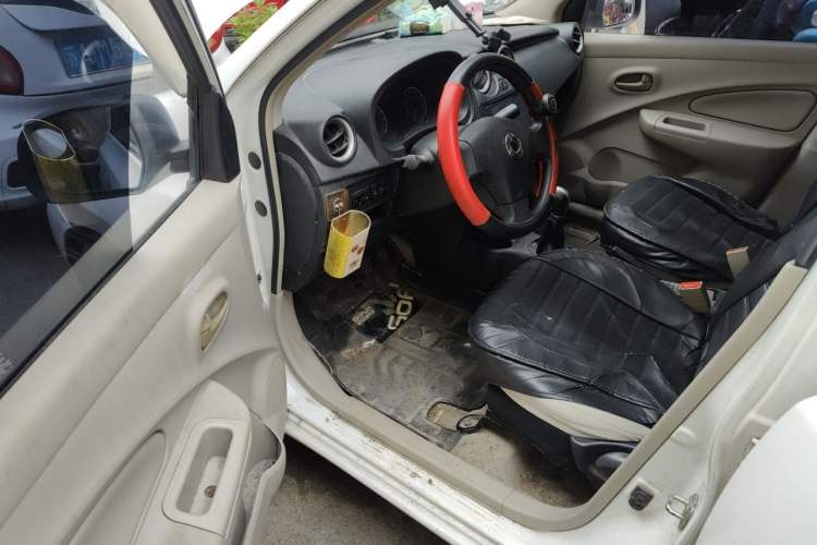 Used Dongfeng Junfeng ER30 2018 Base Model Driver Seat