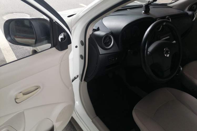 Used Dongfeng Junfeng ER30 2018 Base Model Driver Seat