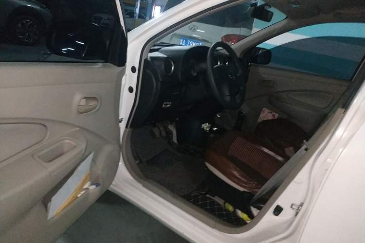 Used Dongfeng Junfeng ER30 2018 Base Model Driver Seat