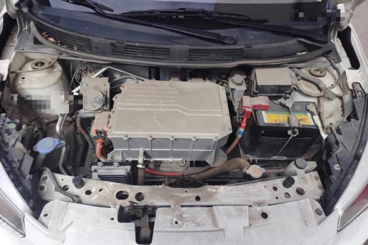 Used Dongfeng Junfeng ER30 2018 Base Model Engine Bay