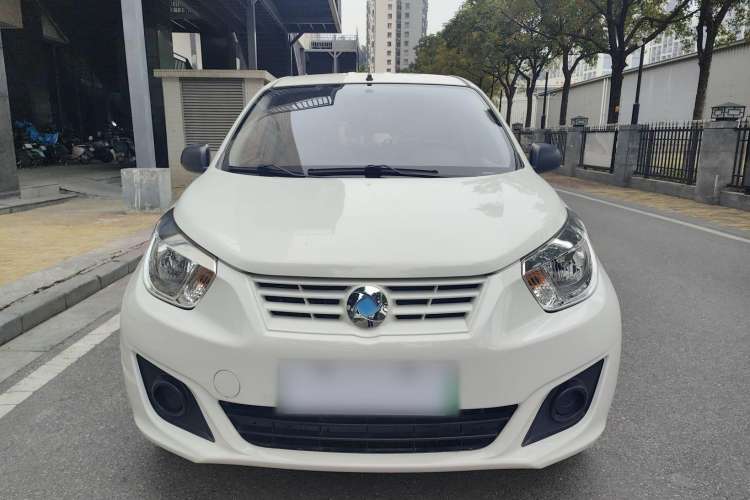 Used Dongfeng Junfeng ER30 2018 Base Model Exterior 1