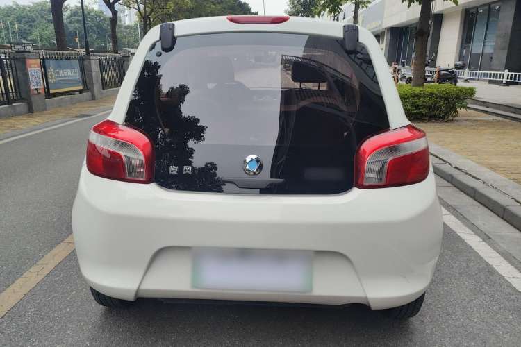 Used Dongfeng Junfeng ER30 2018 Base Model Exterior 4