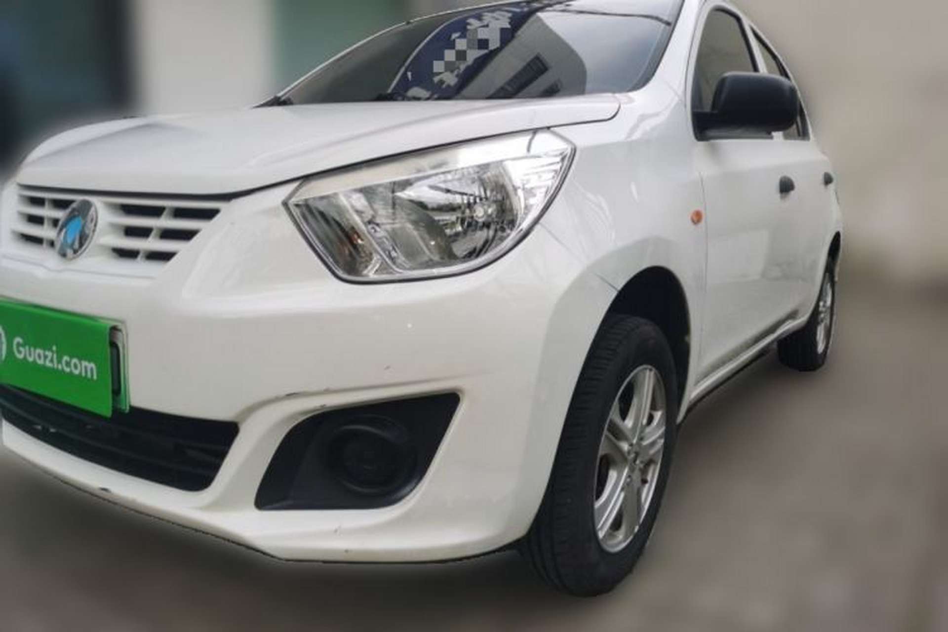 Used Dongfeng Junfeng ER30 2018 Base Model Front Left 45 Deg