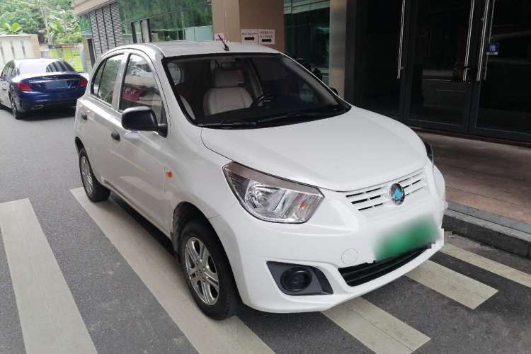 Used Dongfeng Junfeng ER30 2018 Base Model Front Right 45 Deg