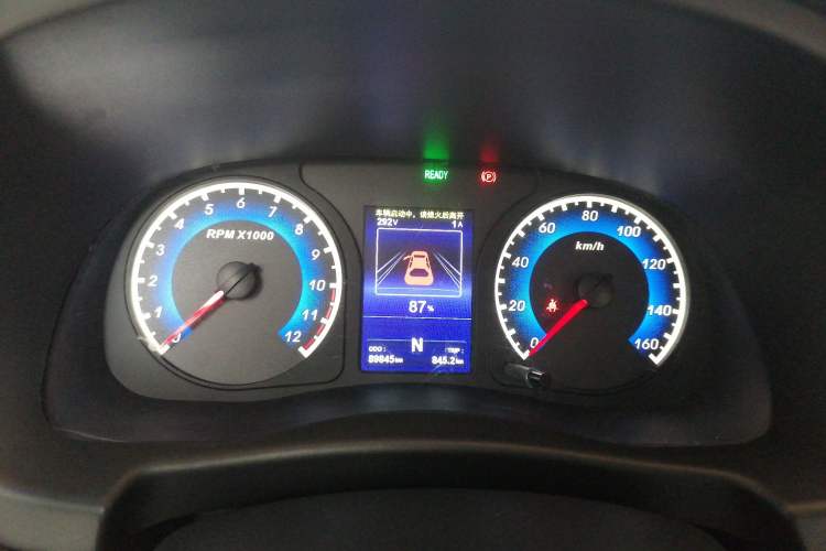Used Dongfeng Junfeng ER30 2018 Base Model Instrument Cluster
