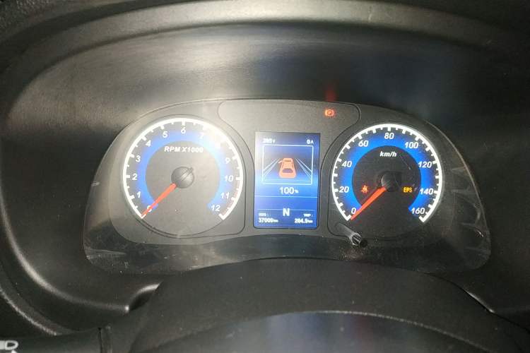 Used Dongfeng Junfeng ER30 2018 Base Model Instrument Cluster