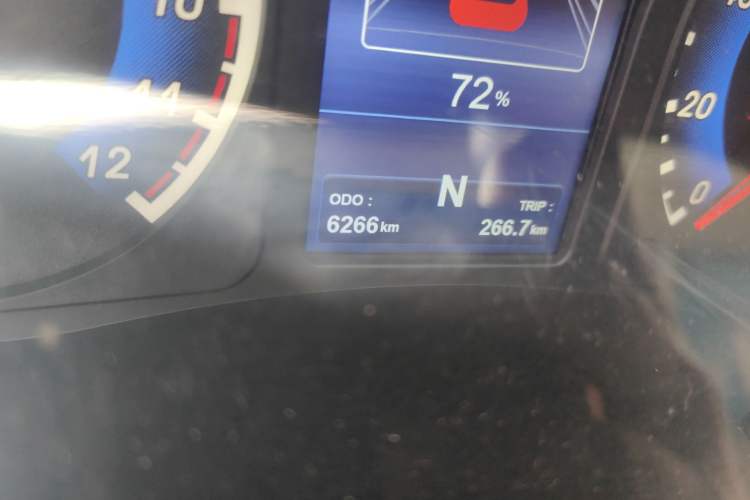 Used Dongfeng Junfeng ER30 2018 Base Model Odometer Close Up