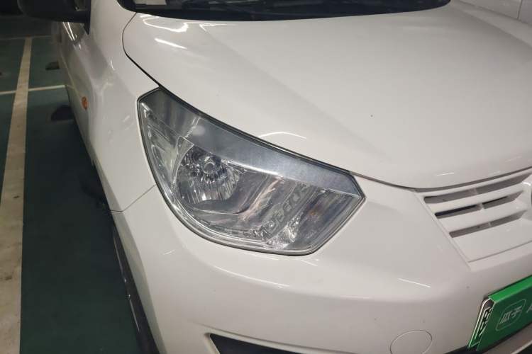 Used Dongfeng Junfeng ER30 2018 Base Model Right Front Headlight