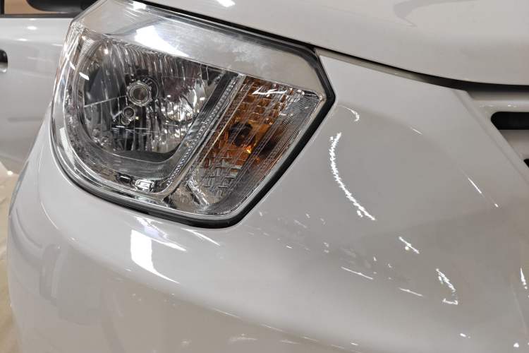 Used Dongfeng Junfeng ER30 2018 Base Model Right Front Headlight