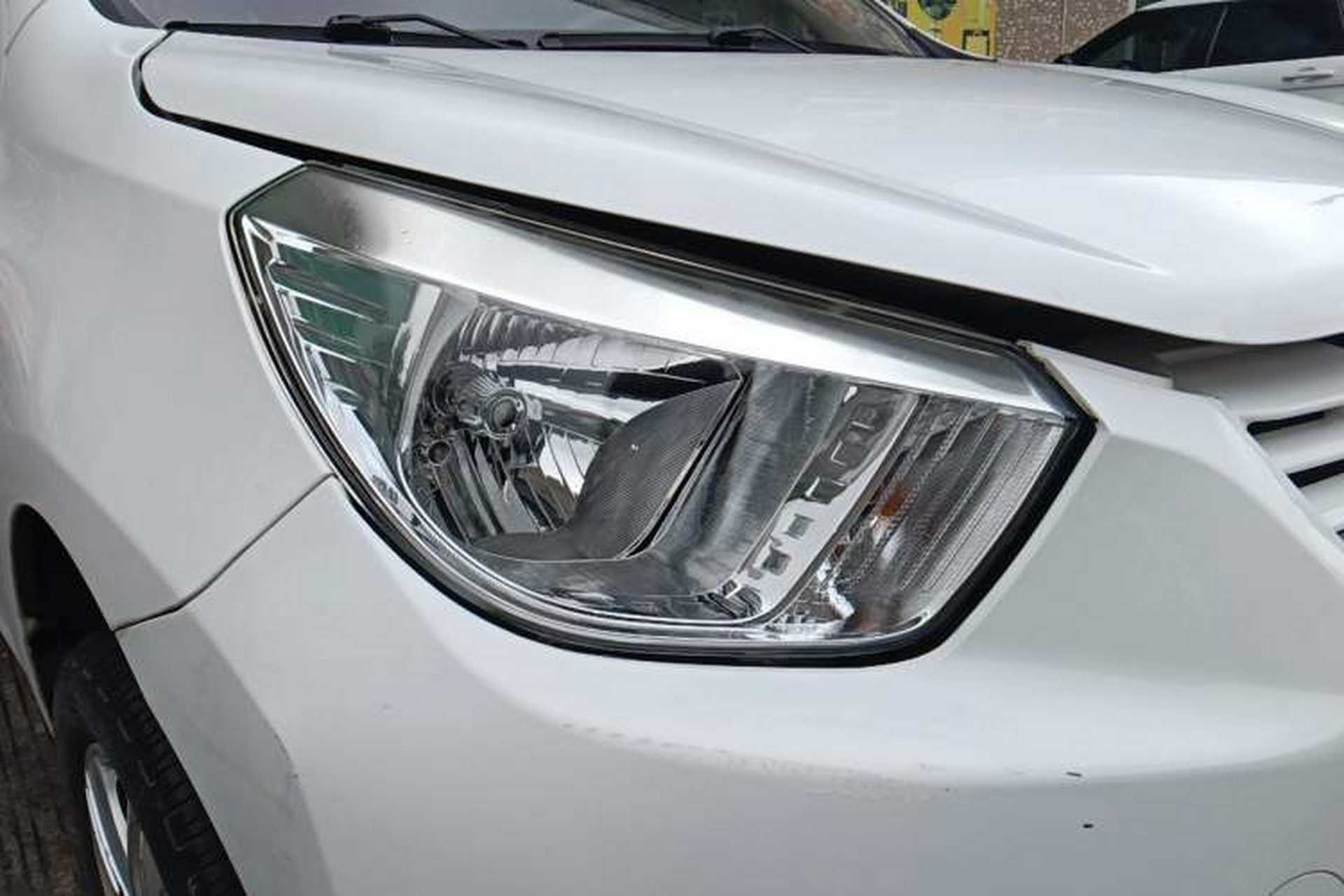 Used Dongfeng Junfeng ER30 2018 Base Model Right Front Headlight