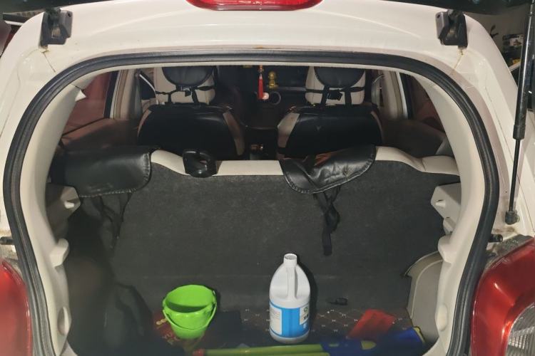 Used Dongfeng Junfeng ER30 2018 Base Model Trunk