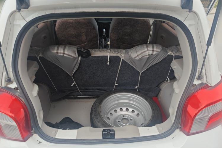 Used Dongfeng Junfeng ER30 2018 Base Model Trunk
