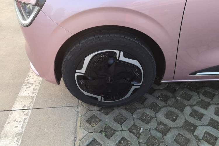 Used Dongfeng NAMMI 01 2024 New Edition 330 Plus Smart+ Left Front Wheel Hub