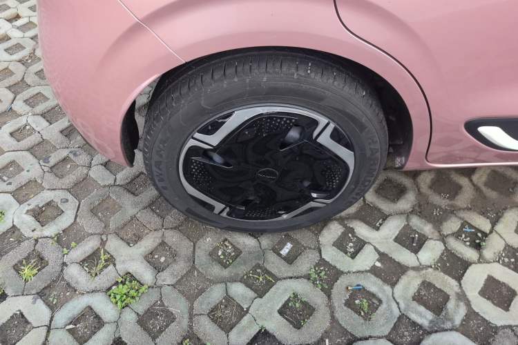 Used Dongfeng NAMMI 01 2024 New Edition 330 Plus Smart+ Right Rear Wheel Hub
