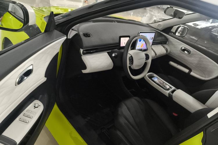 Used Dongfeng NAMMI 01 2024 430 Plus Smart+ Driver Seat