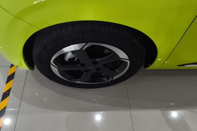 Used Dongfeng NAMMI 01 2024 430 Plus Smart+ Left Front Wheel Hub