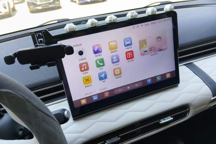 Used Dongfeng NAMMI 01 2024 New Edition 330 Plus Smart+ Audio And AC Panel