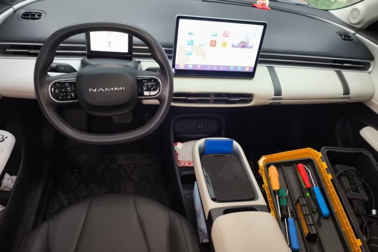 Used Dongfeng NAMMI 01 2024 New Edition 330 Air Center Console