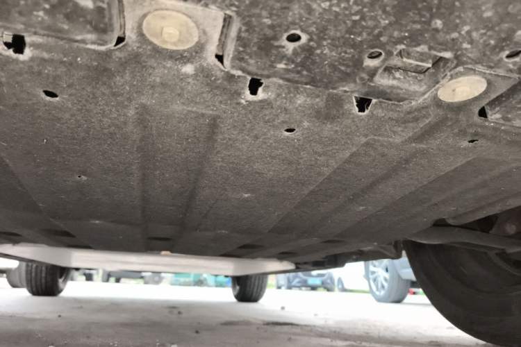 Used Dongfeng NAMMI 01 2024 New Edition 330 Air Chassis Front