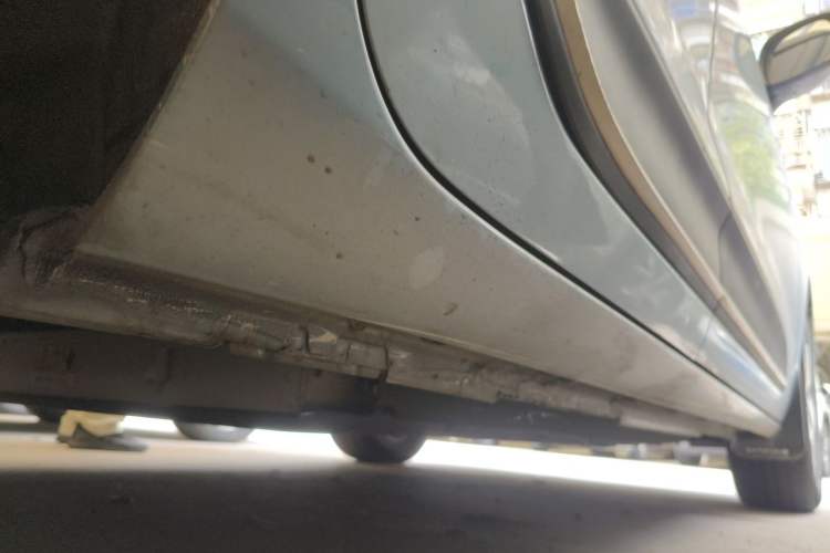 Used Dongfeng NAMMI 01 2024 New Edition 330 Air Chassis Rear Right