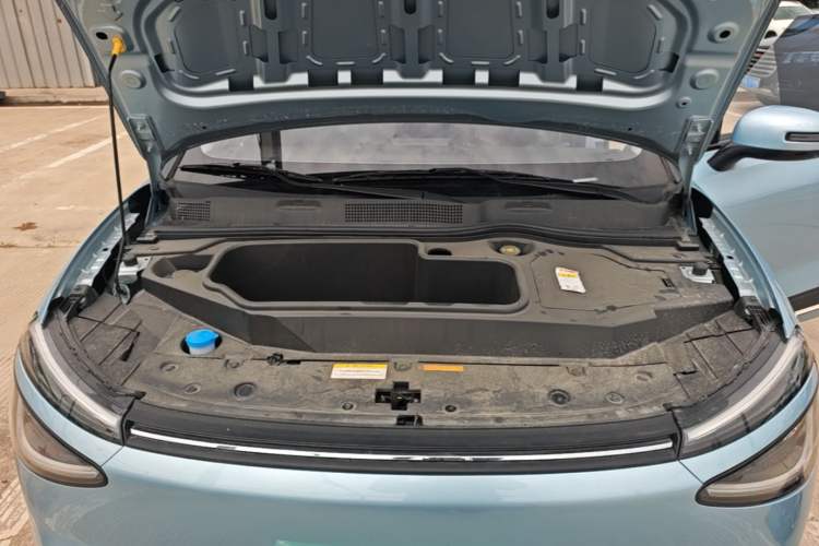 Used Dongfeng NAMMI 01 2024 New Edition 330 Air Engine Bay