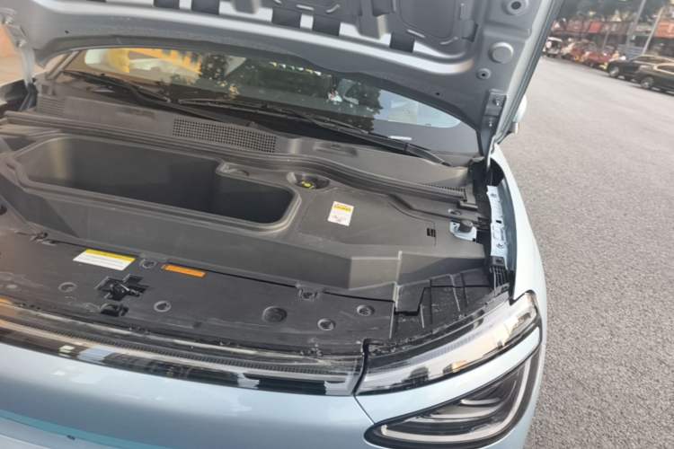 Used Dongfeng NAMMI 01 2024 New Edition 330 Plus Smart+ Engine Bay Left