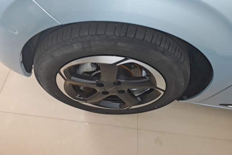 Used Dongfeng NAMMI 01 2024 430 Max Smart+ Exterior 4