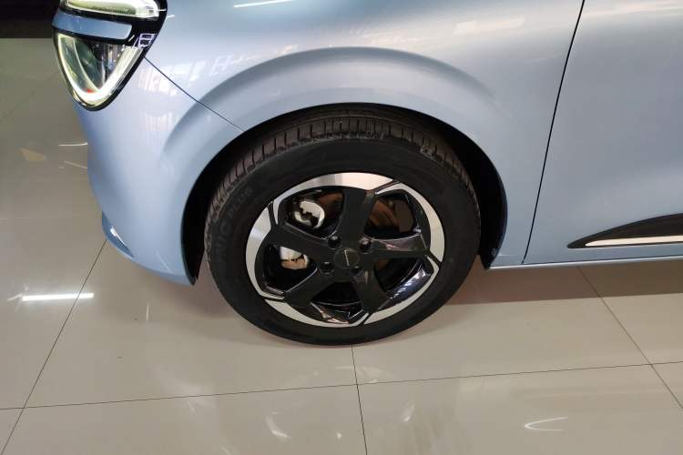 Used Dongfeng NAMMI 01 2024 430 Plus Smart+ Exterior 4