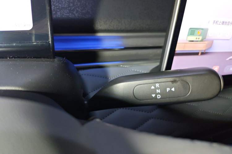 Used Dongfeng NAMMI 01 2024 430 Plus Smart+ Gear Lever