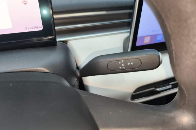 Used Dongfeng NAMMI 01 2024 New Edition 330 Air Gear Lever