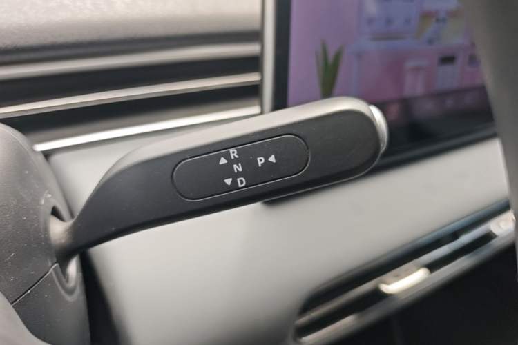 Used Dongfeng NAMMI 01 2024 New Edition 330 Air Gear Lever