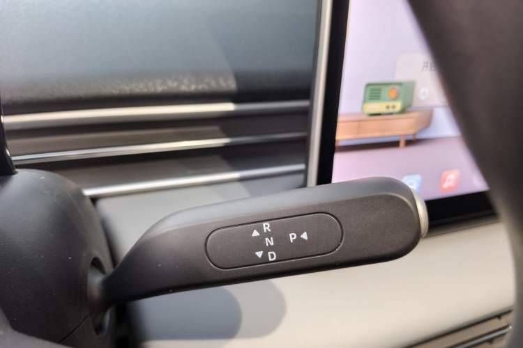 Used Dongfeng NAMMI 01 2024 New Edition 330 Air Gear Lever