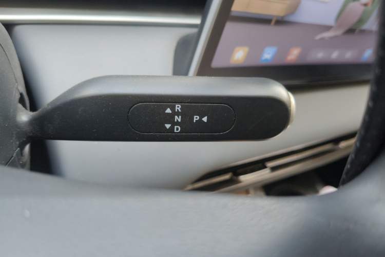 Used Dongfeng NAMMI 01 2024 New Edition 330 Air Gear Lever