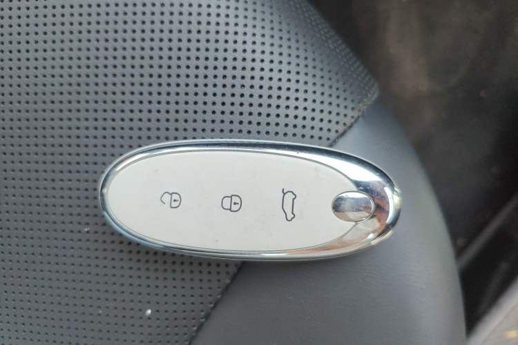 Used Dongfeng NAMMI 01 2024 430 Plus Smart+ Interior 1