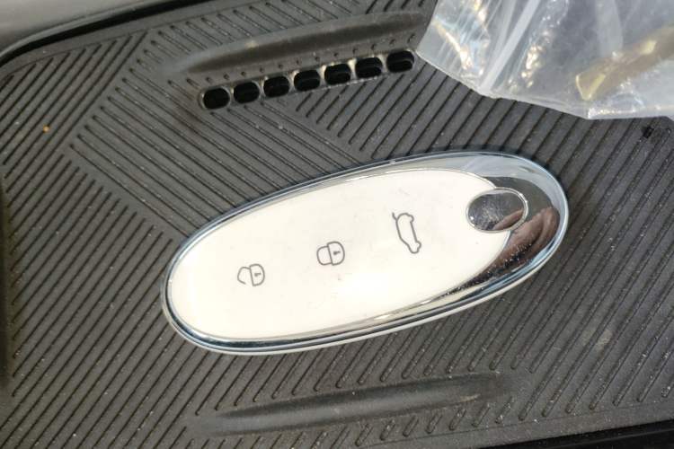 Used Dongfeng NAMMI 01 2024 430 Plus Smart+ Interior 1