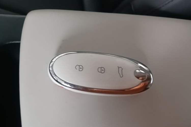 Used Dongfeng NAMMI 01 2024 430 Max Smart+ Interior 1
