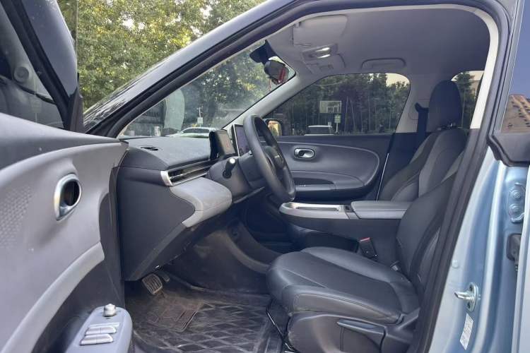 Used Dongfeng NAMMI 01 2024 New Edition 330 Air Interior 2