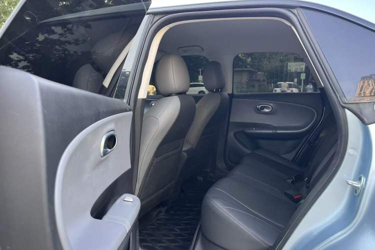 Used Dongfeng NAMMI 01 2024 New Edition 330 Air Interior 4