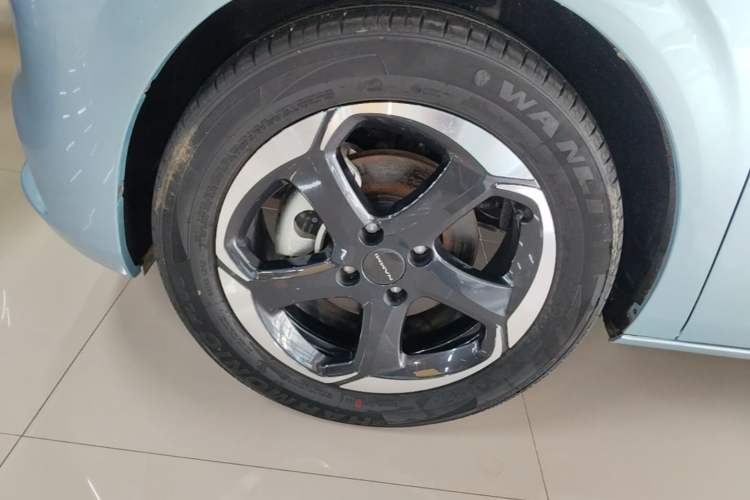 Used Dongfeng NAMMI 01 2024 430 Plus Smart+ Left Front Wheel Hub