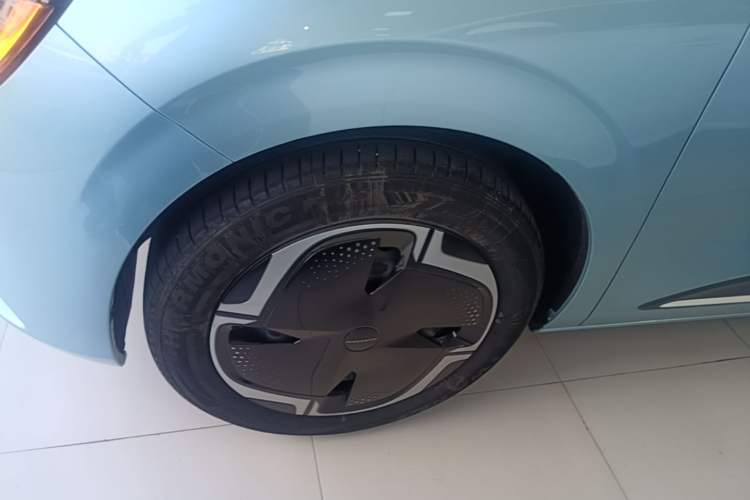Used Dongfeng NAMMI 01 2024 330 Plus Left Front Wheel Hub