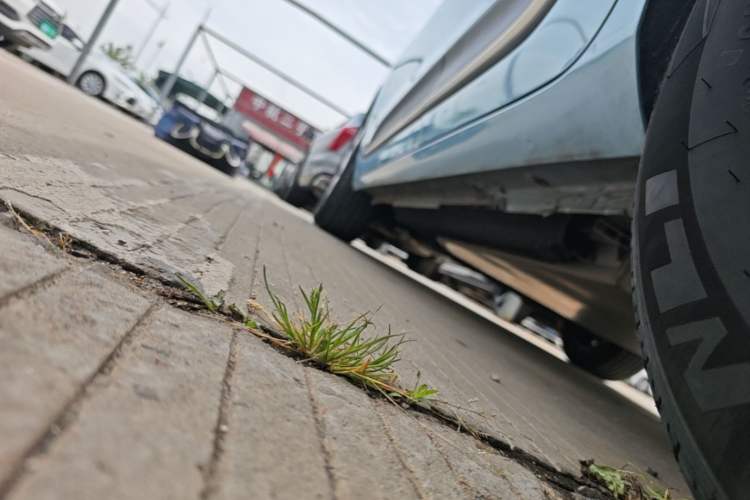 Used Dongfeng NAMMI 01 2024 New Edition 330 Air Left Side Sill